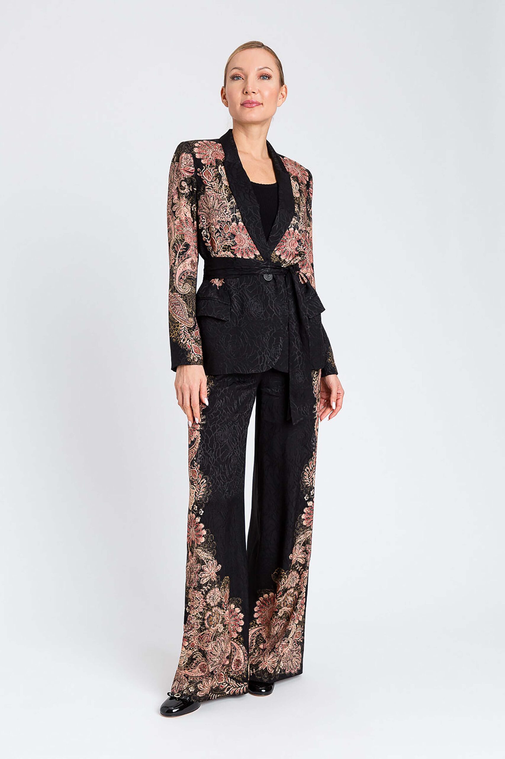 252TP2040-10 Жакардов блейзър с щампа Twinset