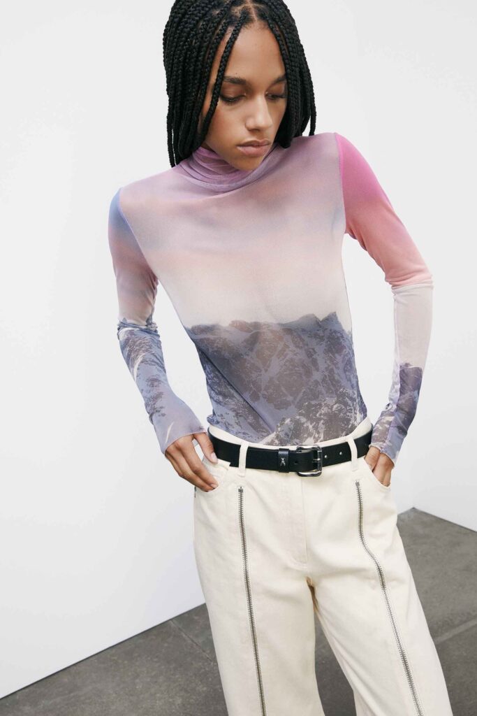 Топ с висока яка Patrizia Pepe